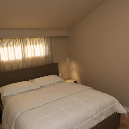 Abc Blloku Center تيرانا